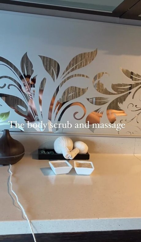 Saira Khan modèle joli image