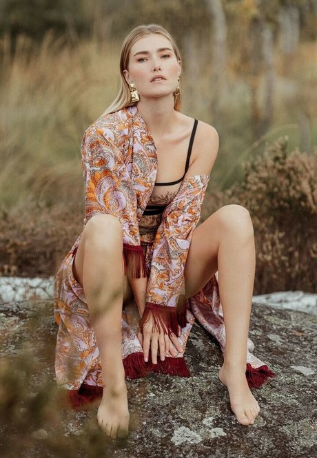 bikini gros seins onlyfans bon archive