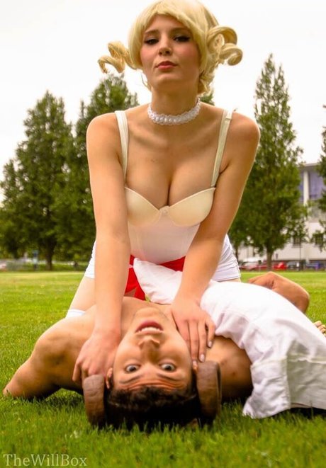 rousse au gros cul onlyfans chaud photos