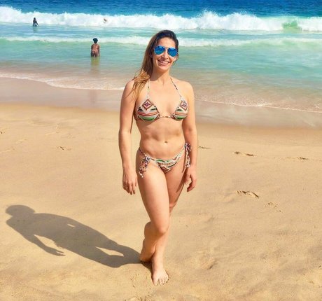 Daniele Hypolito jolie star du porno collection