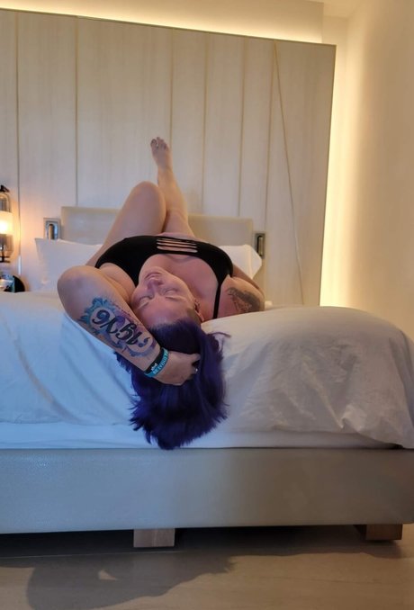 LexiLush modèle érotique archive