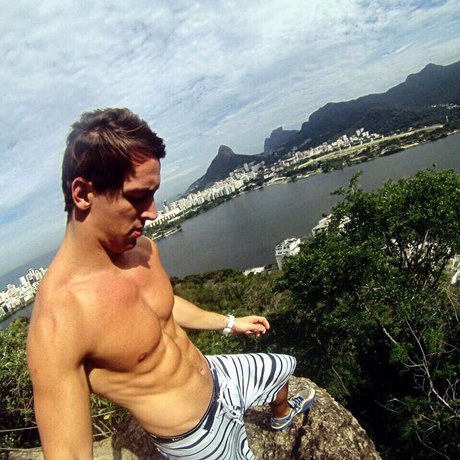 Your model men for life actrice exclusive collection