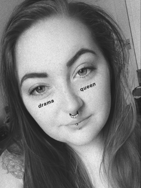 Princess Hazel jolie star du porno galerie