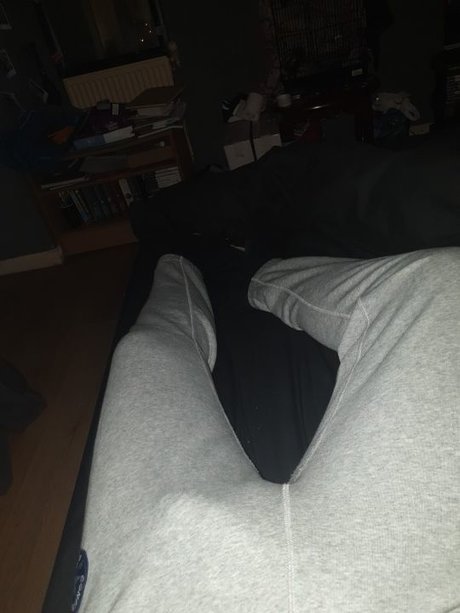 LeeScally modèle nu img