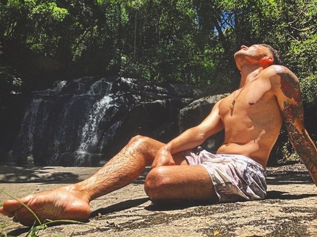 L o Cavalcante modèle magnifique archive