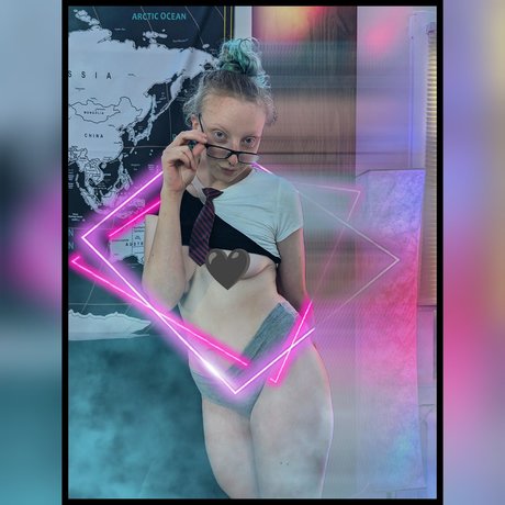 Daddy s Naughty Girl beau modèle img