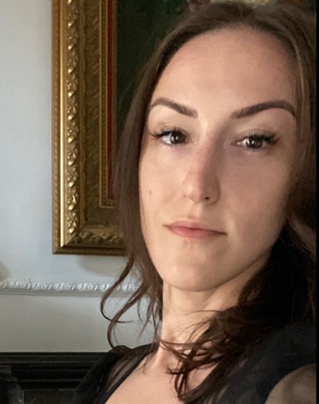 Little Valentine star du porno en haute qualité des photos