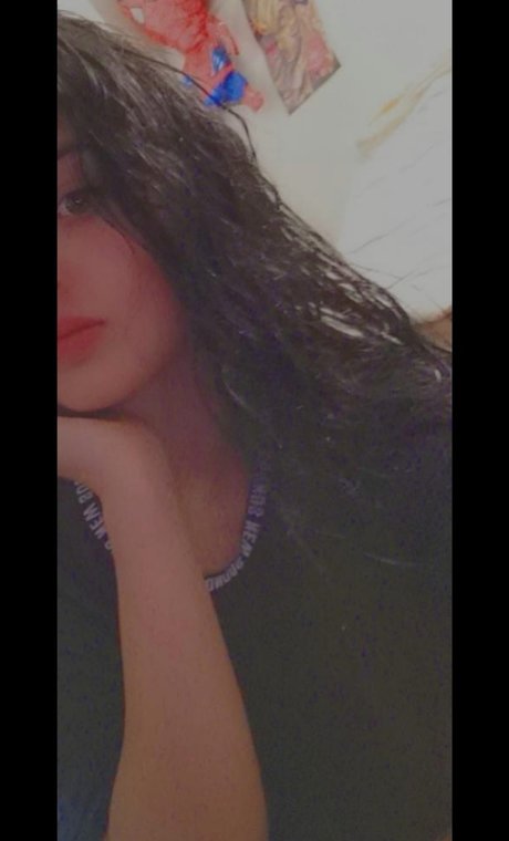 Lina Beta star du porno chaude archive