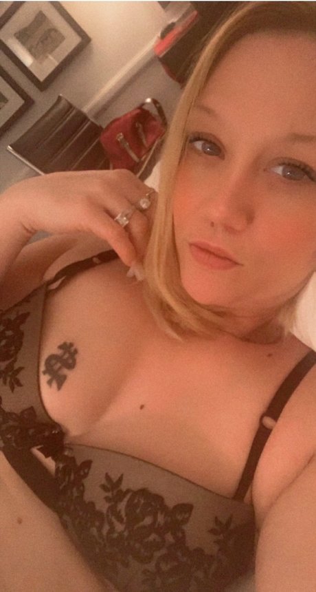 Lillyroze étoile exclusive image