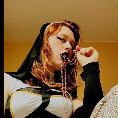 Cherri Bienvenue star du porno nue collection