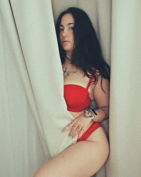 Lovable Starchild star exclusive galeries