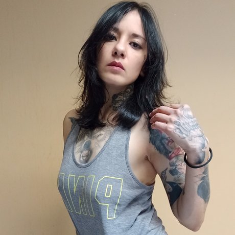 Loba del mal star du porno chaude img