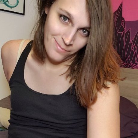 Maddie Quinn étoile exclusive des photos