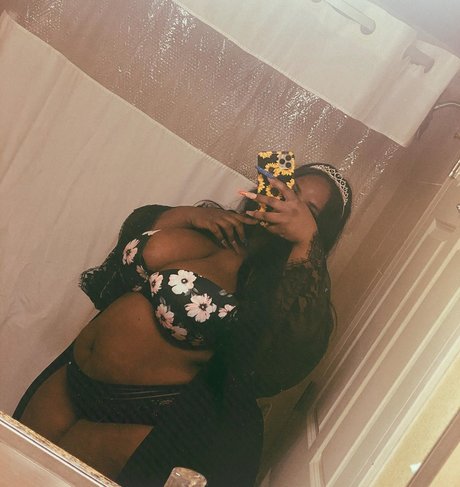 Madam Devine xxx star du porno archive