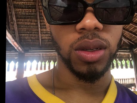 yan loroza étoile xxx galeries