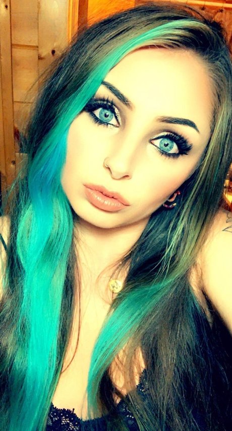 Lux Serious Top 9_ modèle images