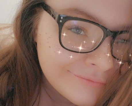 LustyLace belle étoile des photos