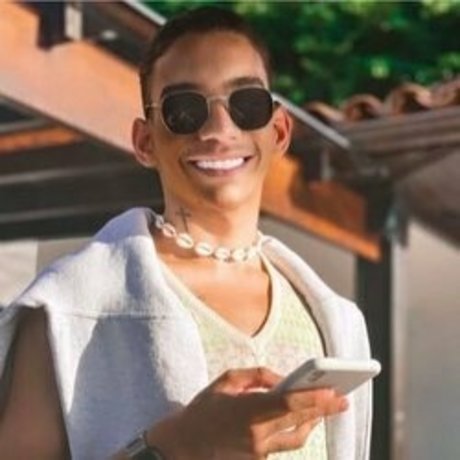 Rodrigo Oliveira art de star du porno images