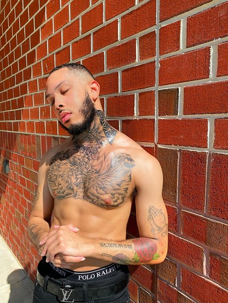 rousse aux gros seins onlyfans beau archive