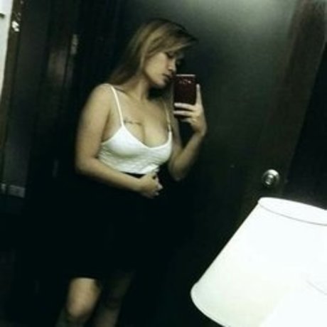 Marjorie Ann A Ngoho sexe star photo