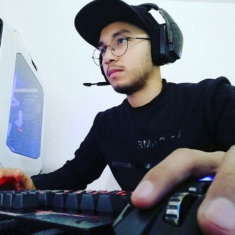 Maosr star érotique photos