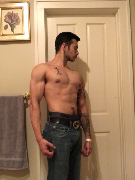 Magicmikey modèle parfait galeries