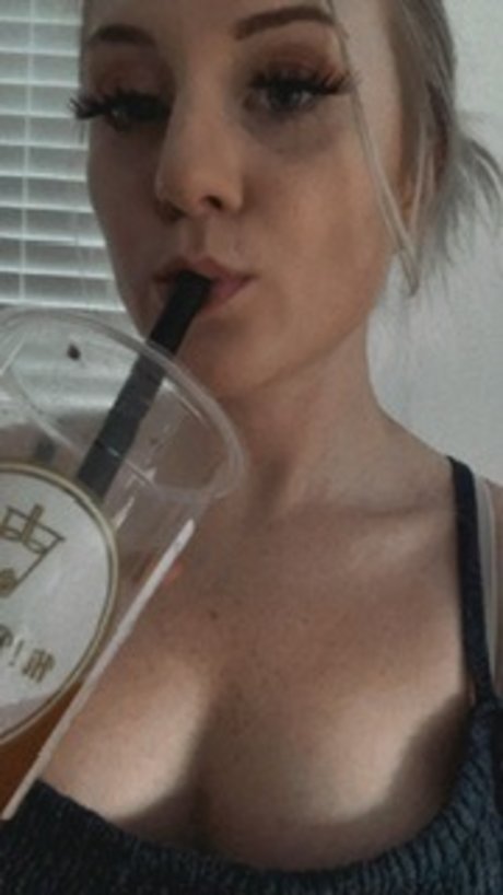 _AKIM_ modèle adulte galerie