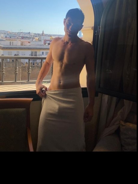 Maxi Andreoli haut étoile images