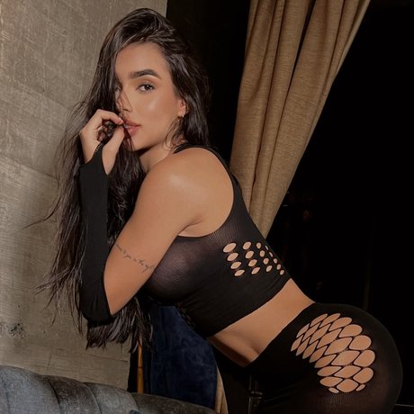 Maryely Guzm n star du porno parfaite images