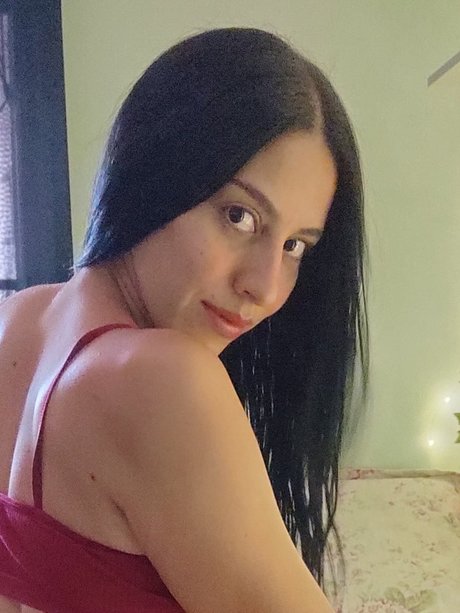 Milly Love belle étoile des photos