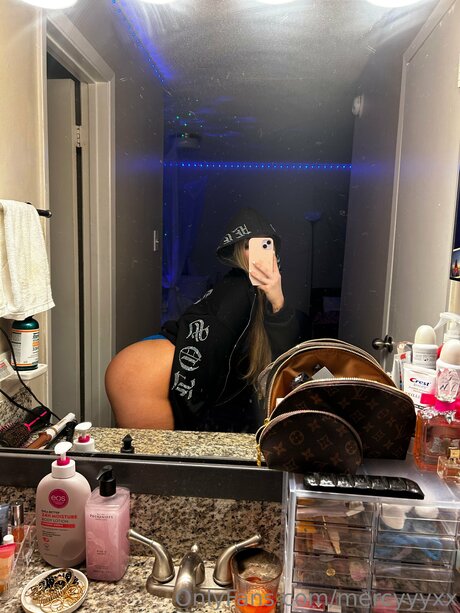 mercyyyxx star du porno exclusive photos