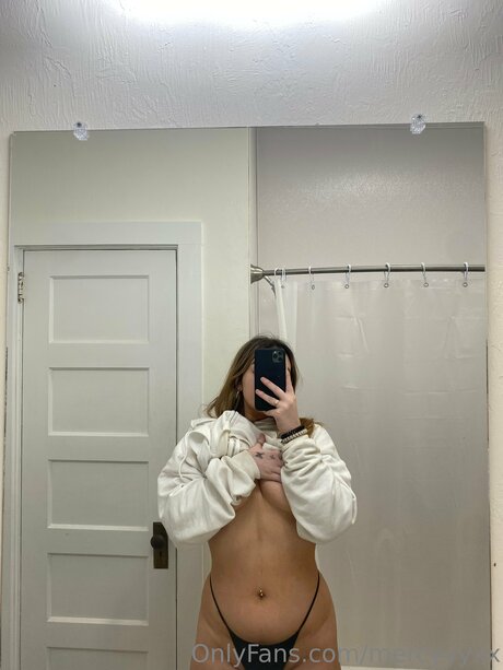 mercyyyxx modèle pornographique galerie