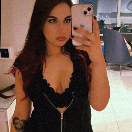 fille courbée dà côté onlyfans gratuit parfait galeries