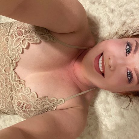 Mom Next Door Let s Sext nus de stars du porno image