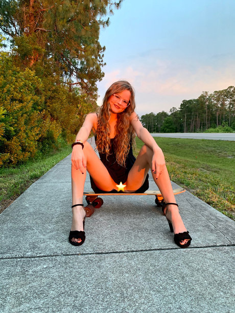 Molly s FREE Page_ actrice chaude des photos