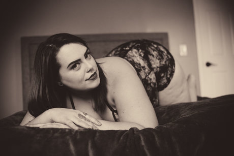 _Veronica Vixxxen_ modèle chaud photo