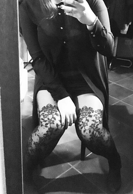 filles célèbres onlyfans haute qualité images