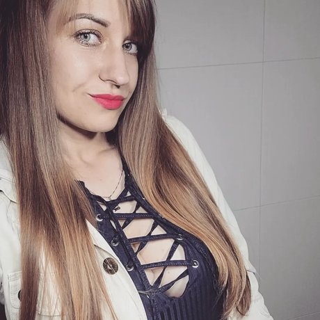 Miss J étoile de l'art collection