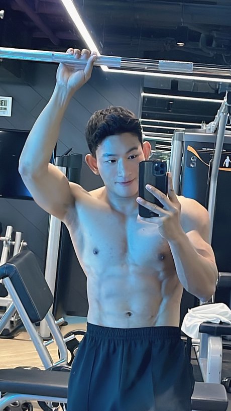 Nainoi_ étoile exclusive photos