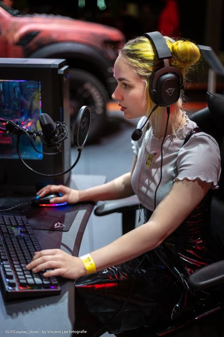 Nevi star du porno gratuit des photos