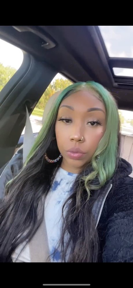 Majesty_ jolie star du porno des photos