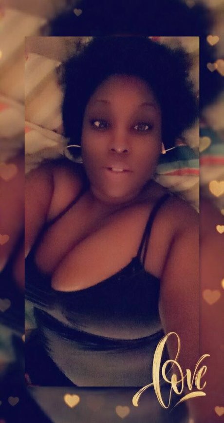 Mya Mya art de star du porno images