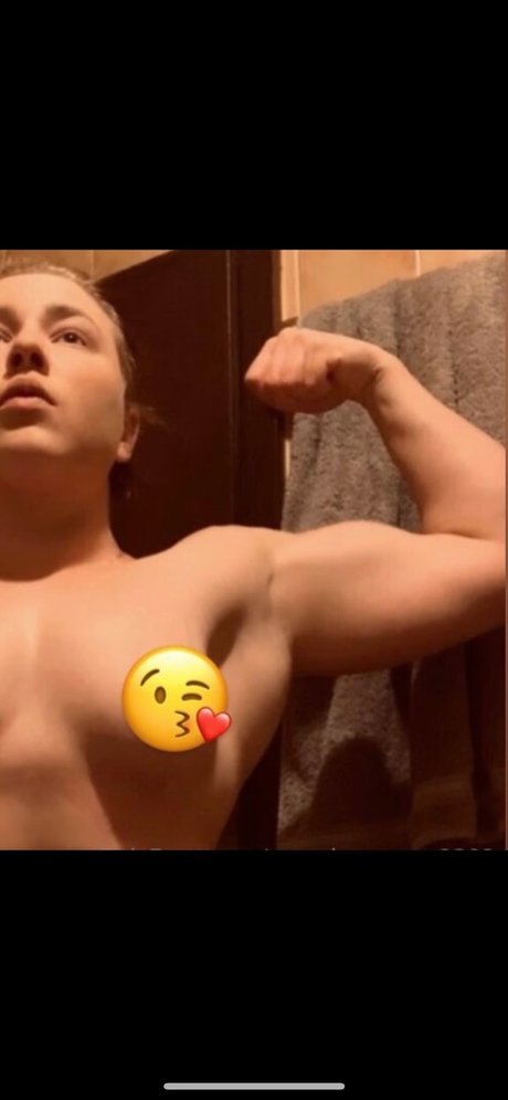 Musclequeen2308 star érotique photo