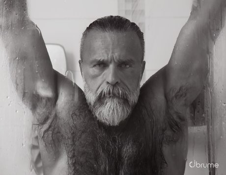 Daddy John modèle adulte archive