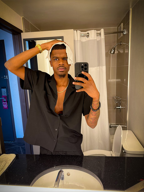 fans asiatiques maigres uniquement érotique sympa image