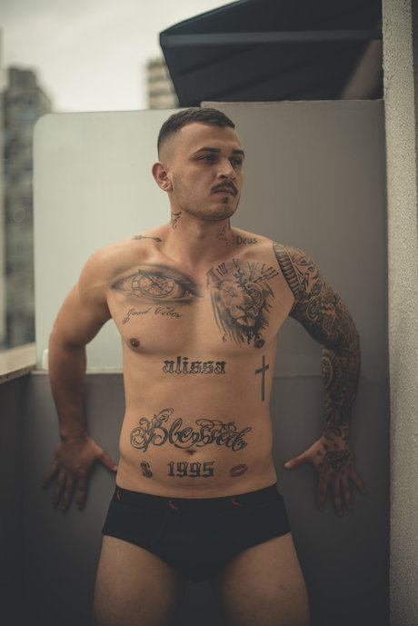 super maigre onlyfans nu libre des photos