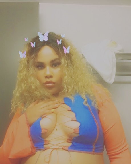 Naomiii modèle de sexe photos