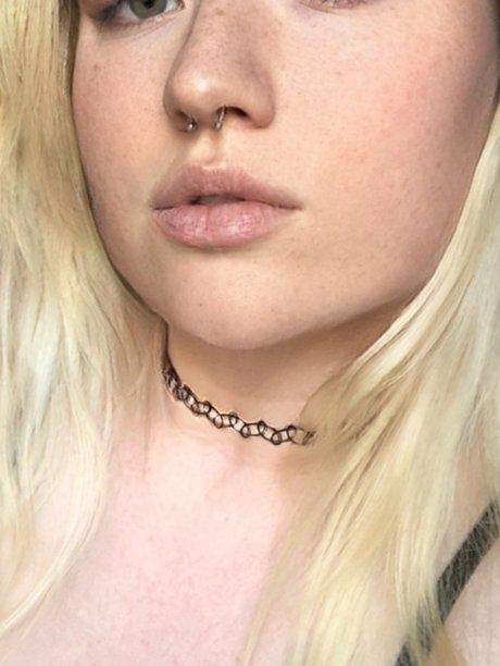 eva adams_ actrice libre image