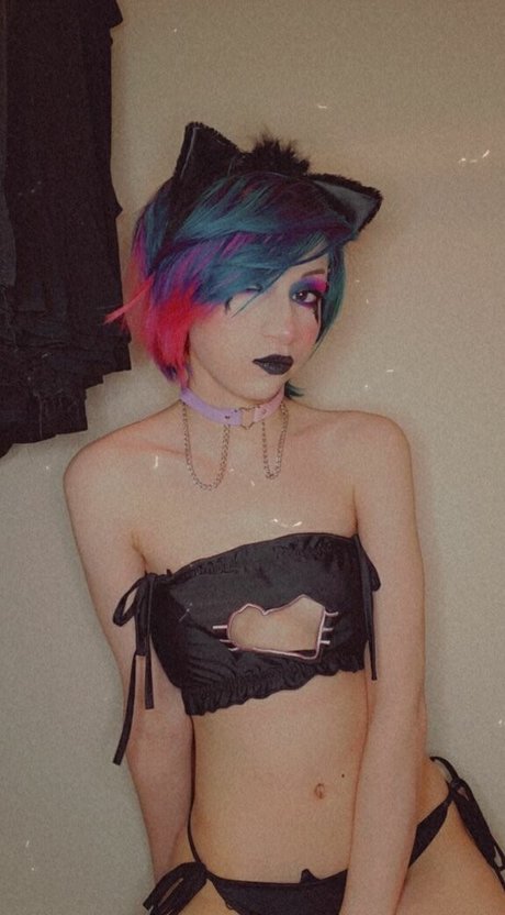 ittybittyloli modèle xxx galeries