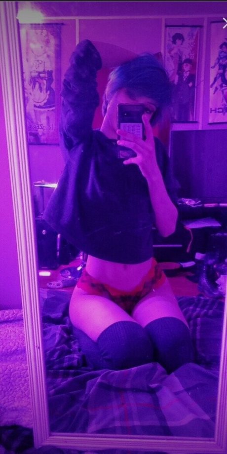 ittybittyloli modèle de sexe images